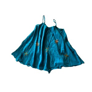 Haut tunique d'été pour femmes hippie bohème à bretelles fines, haut tunique bleu brodé