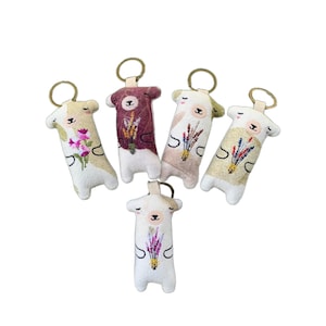 Set mit 5 Stück Bunten Eco Print Stoff Mini Tier Schlüsselanhänger, Kleine Bär Schlüsselanhänger, Bundle Schlüsselanhänger, Handgemachte Geschenke