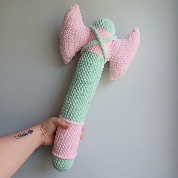 Fantasy Battle Axe Crochet Amigurumi Cosplay Pattern