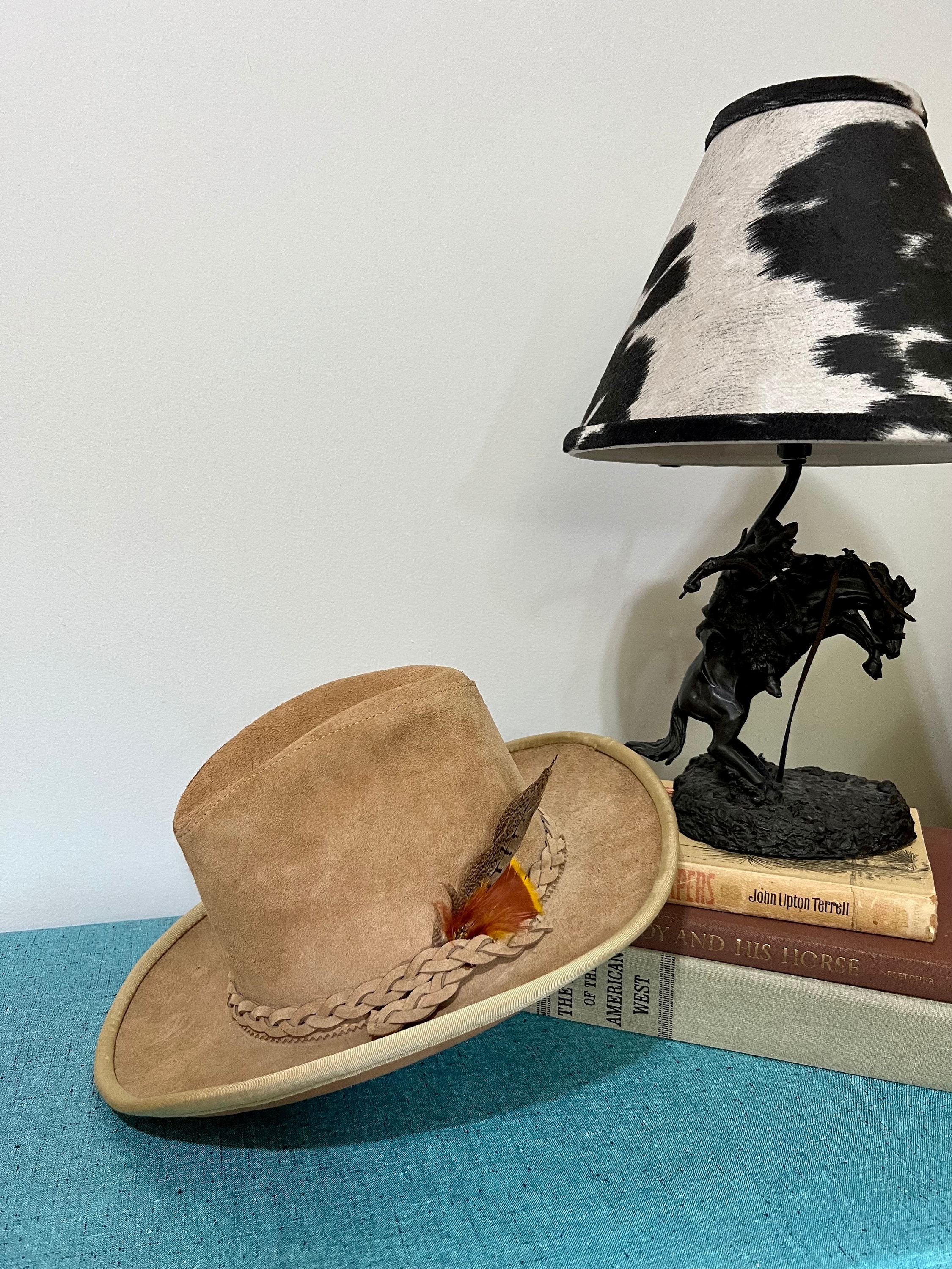 VINTAGE | Skully\'s by Henschel Western Tan Leather Hat Vintage 1970 main image 2