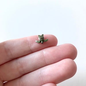 World&#39;s Tiniest Sea Turtle/Tiny turtle/ Mini turtle/ Micro mini turtle/ Small turtle/ Handmade