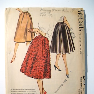 Vintage 50s Rockabilly Trapeze Skirt. McCall&#39;s 3124 Sewing Pattern. Waist 26&quot;