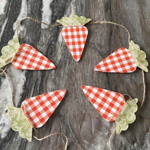 Carrot Garland