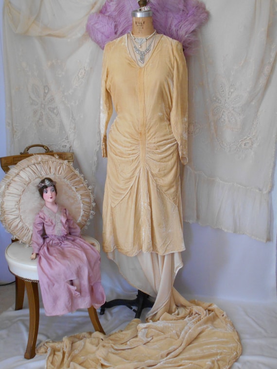 Incredible Rare 1929 Liquid Velvet Wedding Gown/He