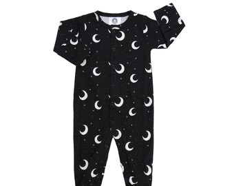 Starry Night monochrome print baby sleepsuit