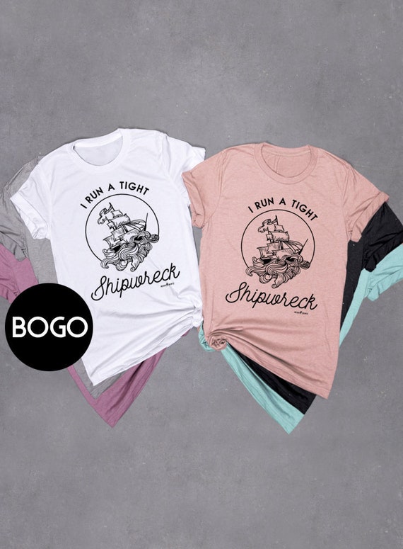 i run a tight shipwreck t shirt