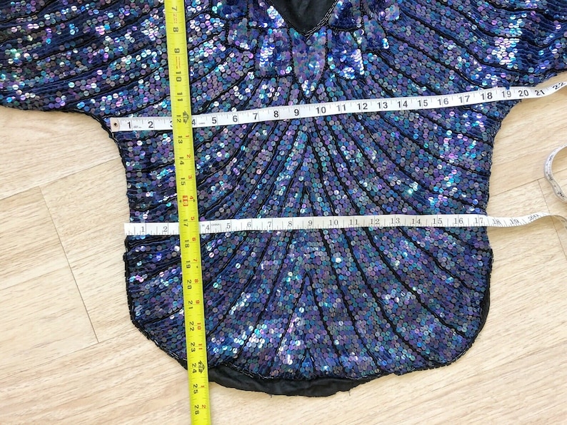 1980/'s 1990/'s Iridescent Blue Sequin Butterly Style Blouse Vintage