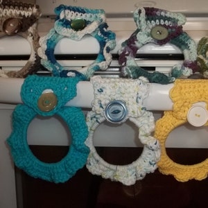 crochet pattern  kitchen, bathroom towel holder stove or fridge