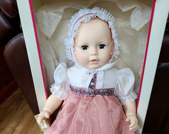 Vintage-doll-princess Crown-world Doll-girl-pink-white