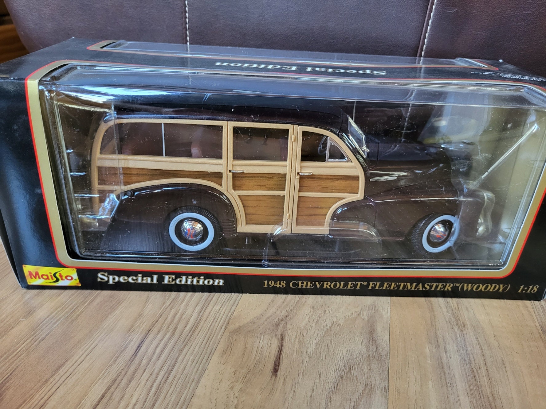 Maisto 1948 Chevrolet Fleetmaster Woody 1:18 Scale Diecast Car 