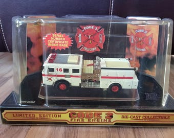 Code 3 Collectibles YANKEES Seagrave Pumper Fire Engine - Fire