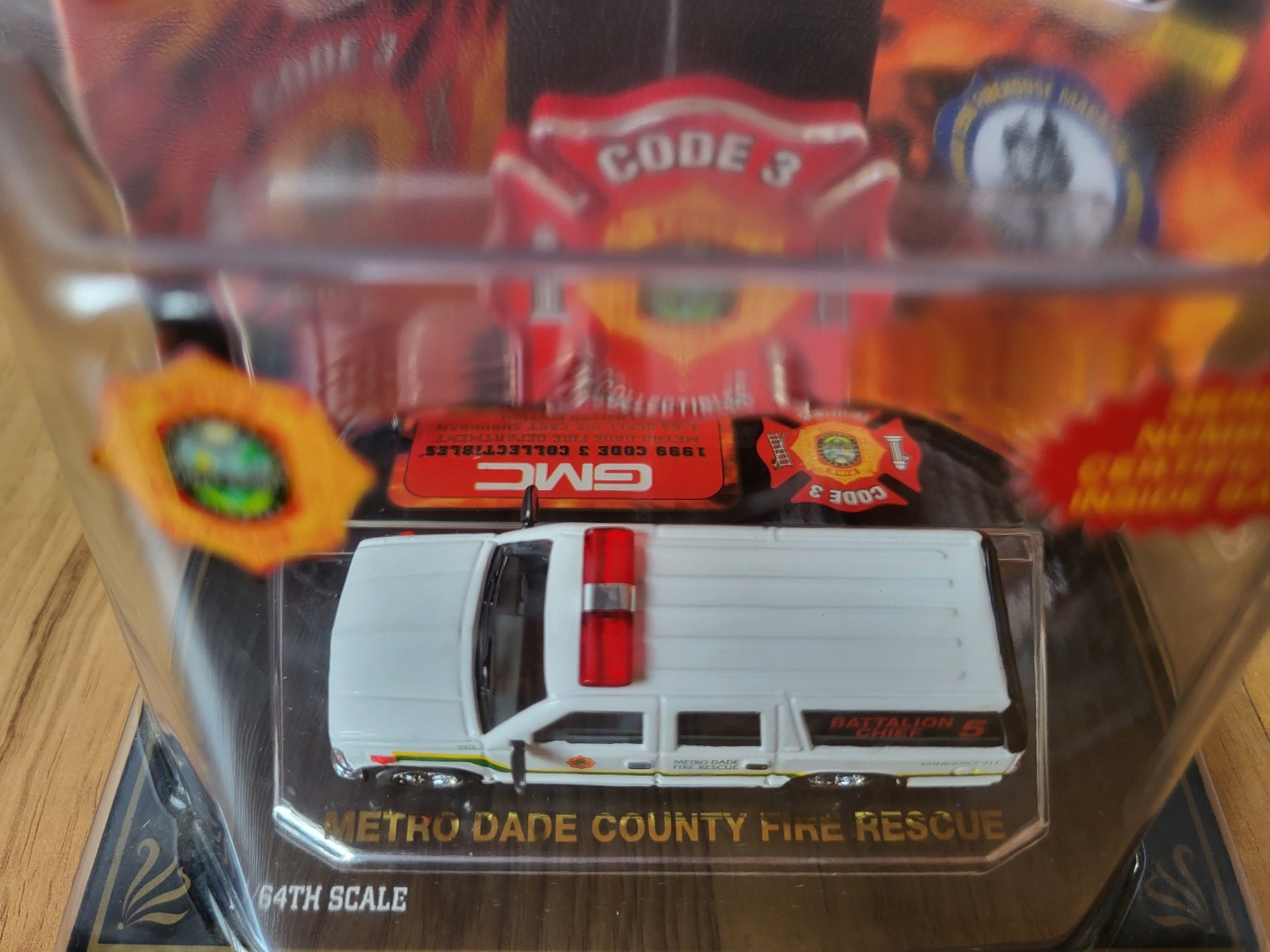 Code 3 Metro Dade Fire Rescue Battalion Chief 5 Suburban 1:64 - Etsy