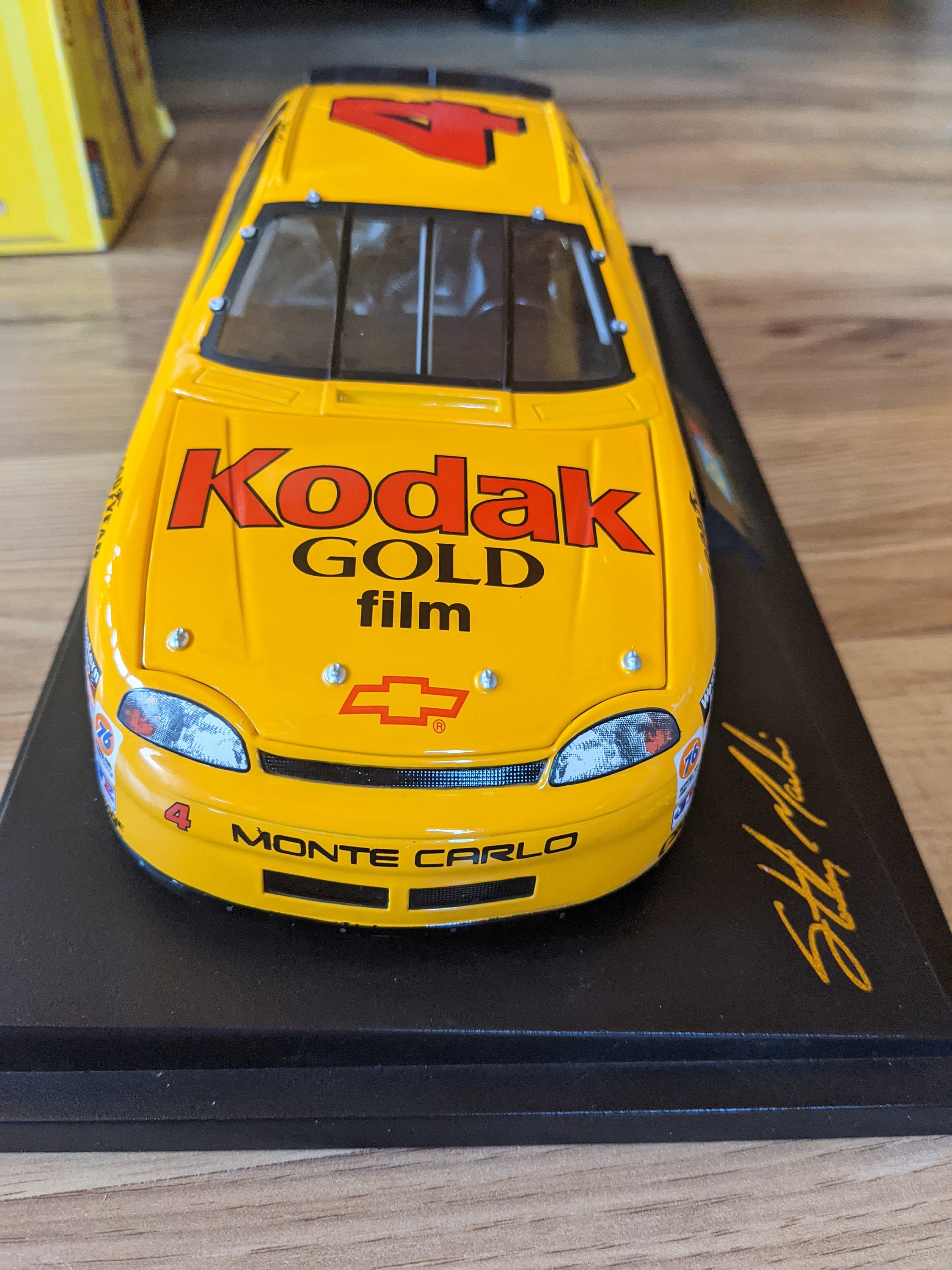 ミニカー GOC 1/64 Chevrolet Kodak Amazon.com: Kodak Film Chevrolet 1/25 Model Kit : Arts, Crafts