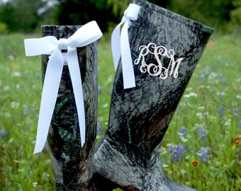 Personalized Rain Boots. Choose bows & monogram by GoslingBoots