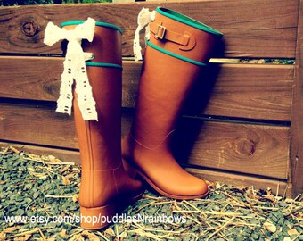 rain boots with bow
