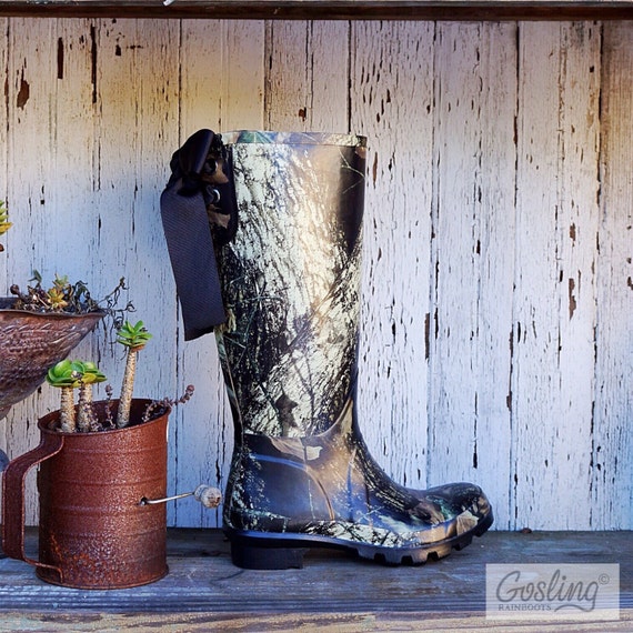 camo rain boots