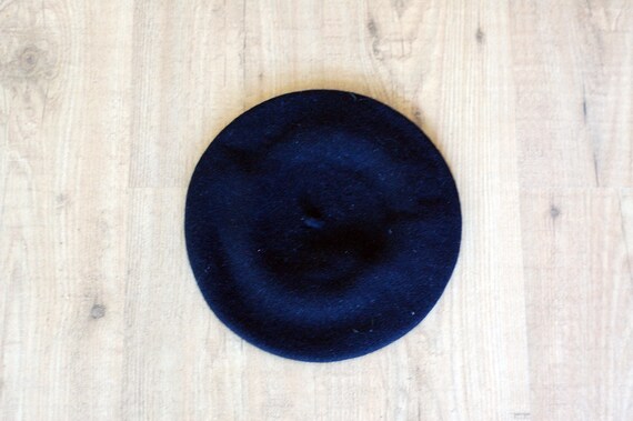 Black woolen beret