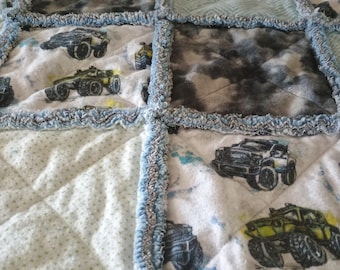 Edredón de franela para niños pequeños / Camiones monstruo / Ropa de cama / 43" x 56"