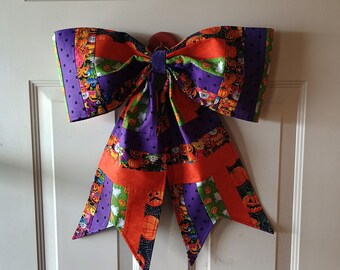 Reversible giant hanging bow/wall decor/Halloween/door hanger