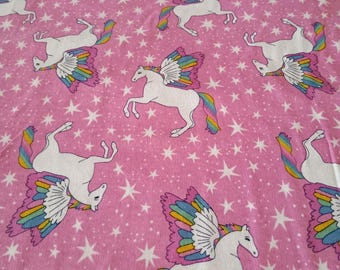 Restos de tela de algodón interlock con estrellas de Pegaso/costura/32" x 57"