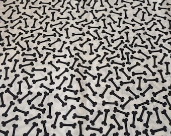 Dog Bones cotton fabric/sewing/quilting/material/black and white