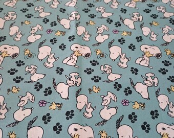 Remnant Peanuts Woodstock cotton fabric/32" x 43" /sewing/quilting/material