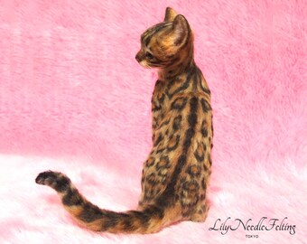 Needle Felted Bengal Cat: Miniature Needle Felt Cat, Needle Felting