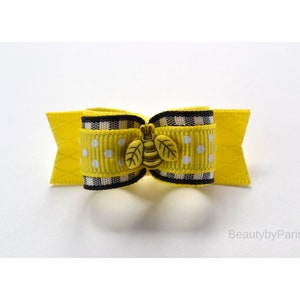 5/8&quot;  Tiny Bee Dog Bow