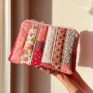 Quilted Zipper Pouch: Pink Patchwork image 1