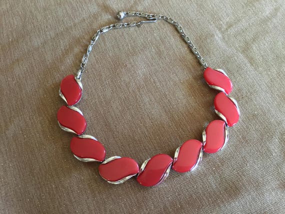LISNER Vintage 1950s Coral Red Lucite Thermoset S… - image 1