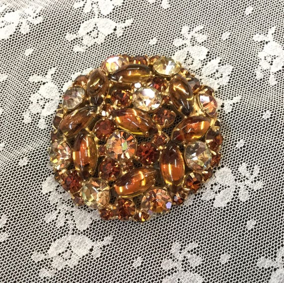Broche Avec Strass Multicolores - Occasion - Accessoire De Mode Vintage Pour Veste Ou Sac