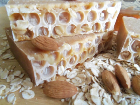 Honey Oatmeal Almond Scented Cold Process Soap with Shea Butter and Oatmeal, 4 oz / 113 g bar