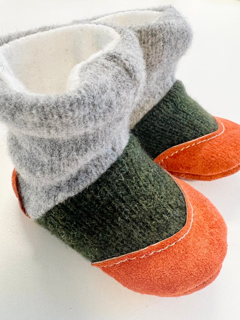 baby boots, newborn, baby booties, slippers, organic, bamboo, moccasin, felted slipper, baby shoes, booties, baby shower, baby gift, 0-3m image 3