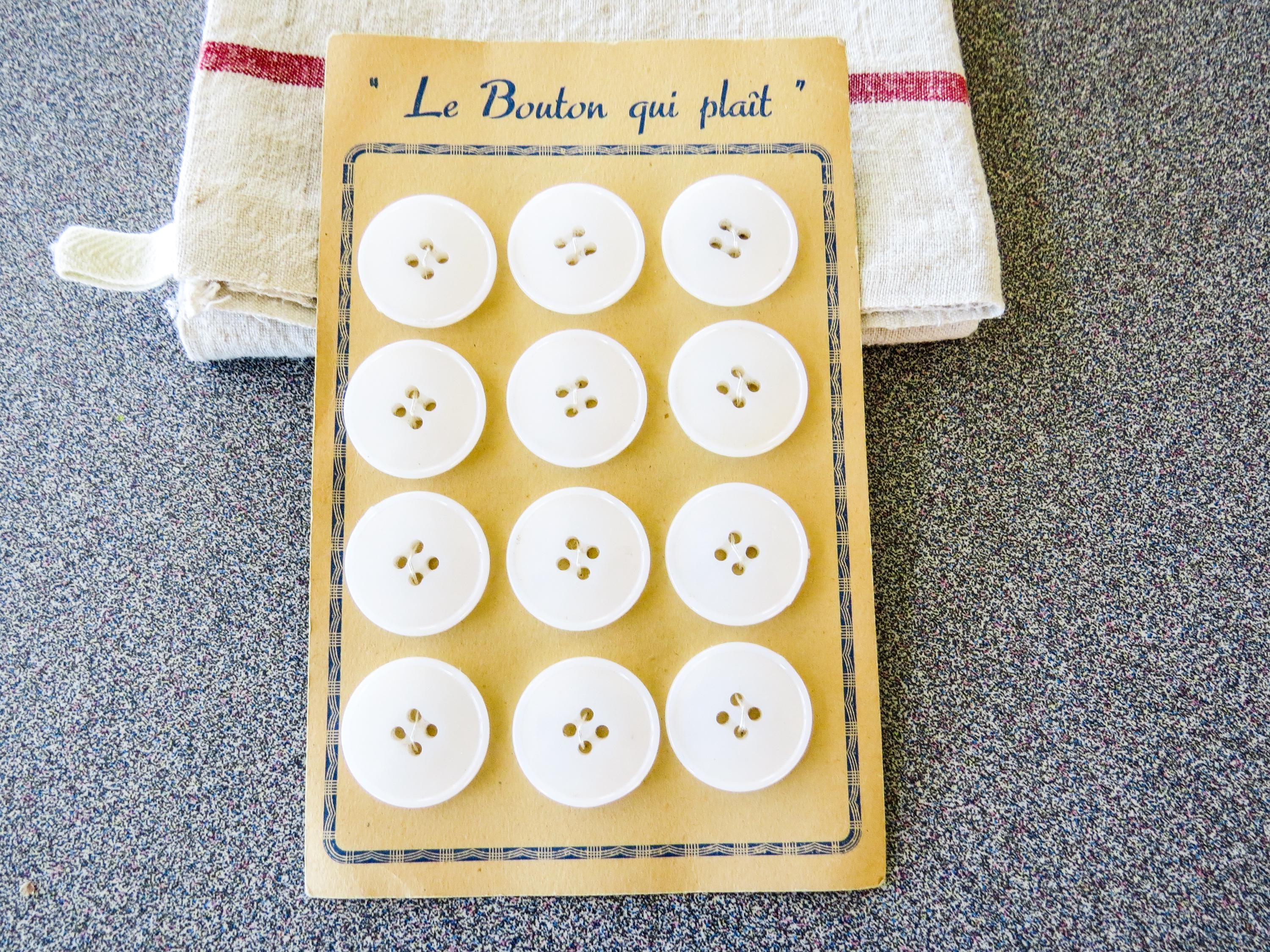 French Vintage Buttons: 3 Original Cards, White, Black Vinyl