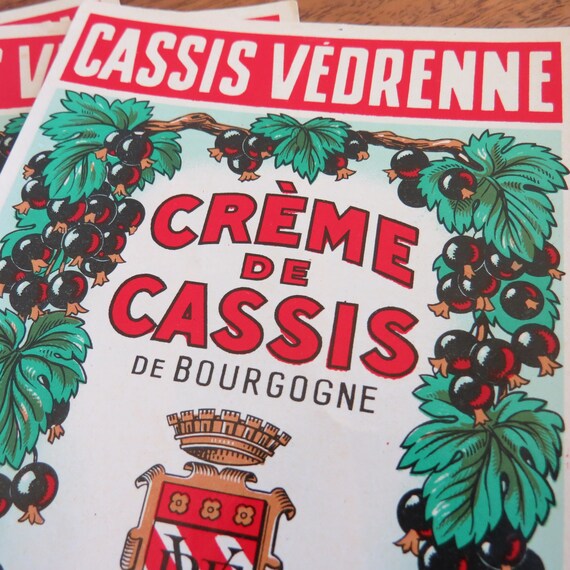 Пару постеров старой рекламы алкоголя. Ликер Creme de Cassis