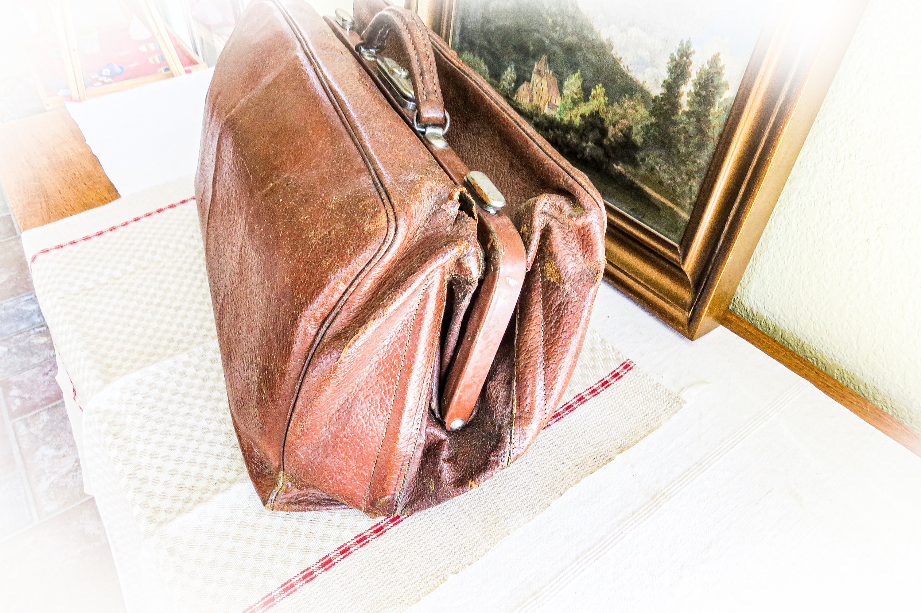 Antique French Brown Leather Gladstone Bag, Doctor / Midwife Bag