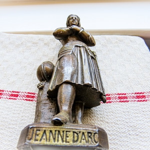Jeanne d'arc statue - Etsy 日本 Jeanne d'arc statue - Etsy 日本