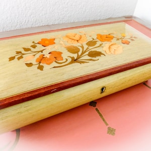 Italian Inlay Marquetry Jewelry Box, Music Box Works, Made in Italy. Light green stained wood with lovely golden flowers Red velvet interior