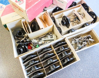 4 Boxes of Vintage Singer Sewing Machine Attachments, Quilters, Seam Guide, Bobbins. Singer 600