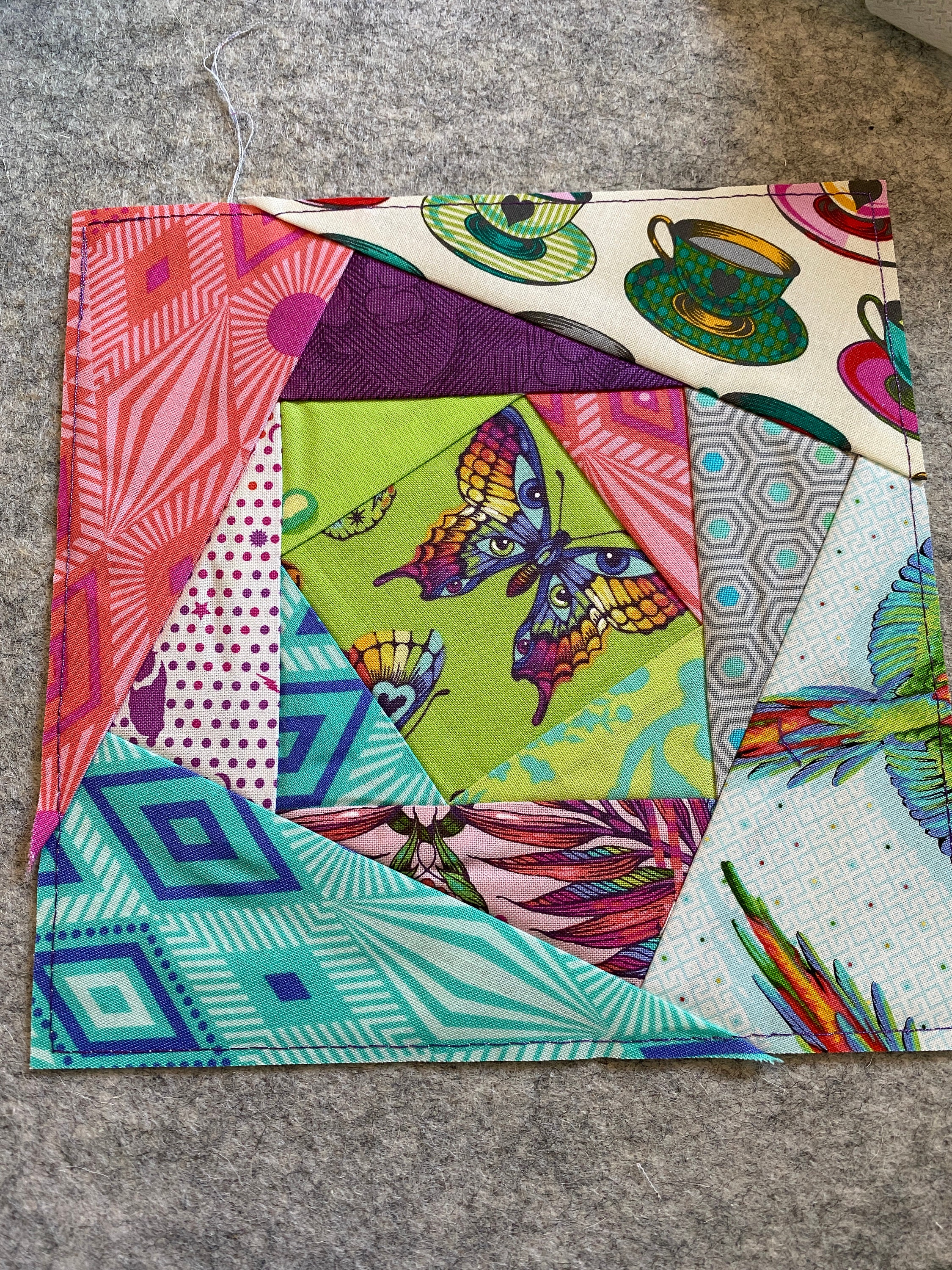 Vertigo Paper Piece Quilt Block ITH BUNDLE - in the Hoop Quilt Block in ...