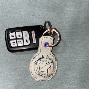 Rastreador de etiquetas GPS en el aro ITH para diseño de bordado de aro de 5 x 7