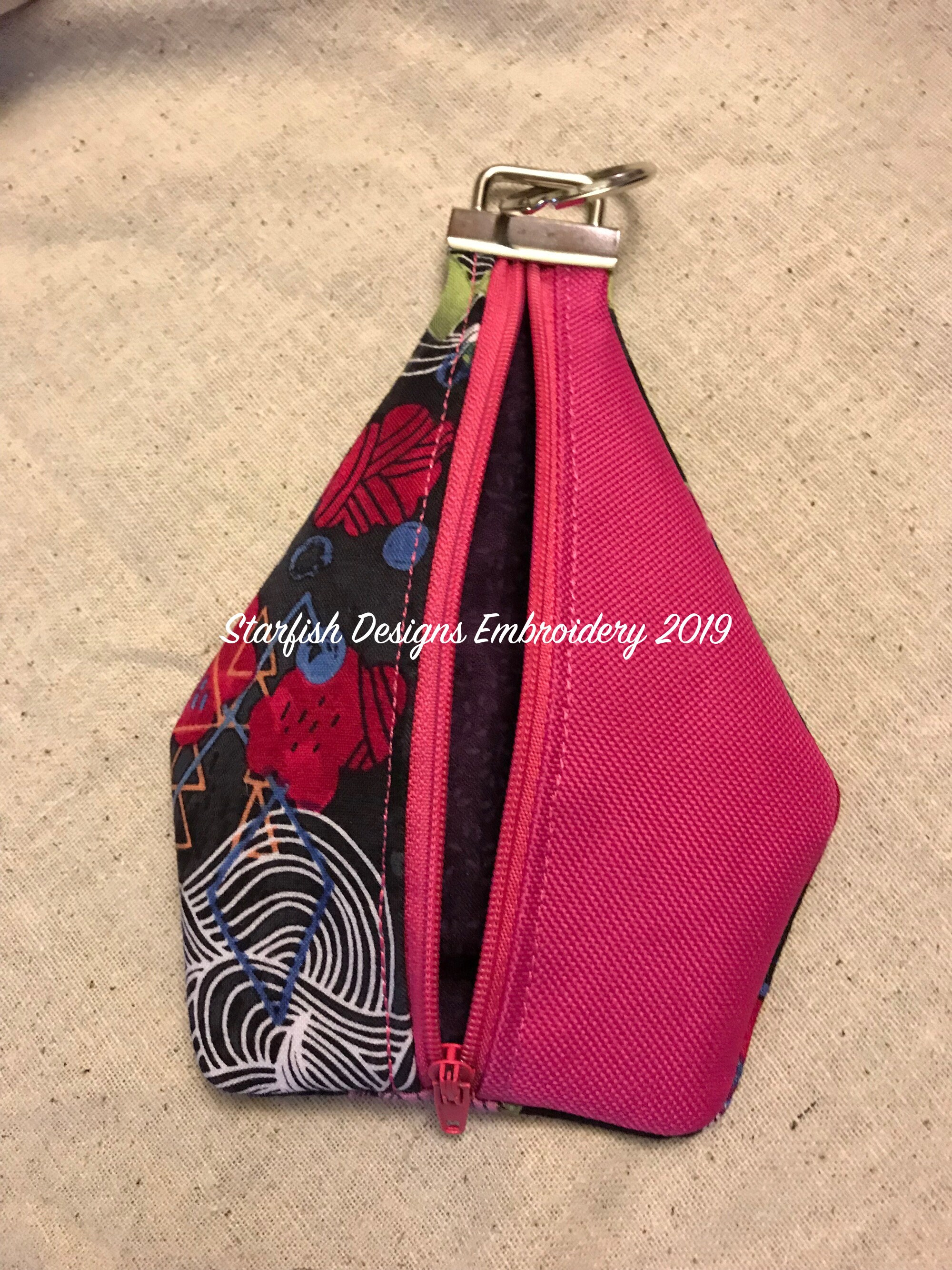 Mini Zippered Keychain Pouch in the hoop - GG Designs Embroidery