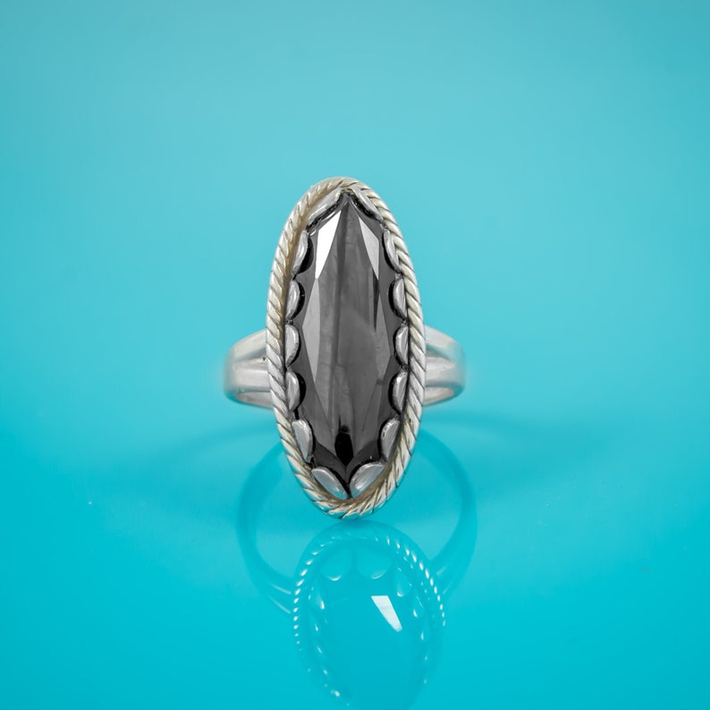 Hematite; 5 12 Vintage Sterling Silver 925 Long Oval Hematite Ring