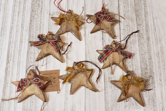 Wooden shop star ornaments