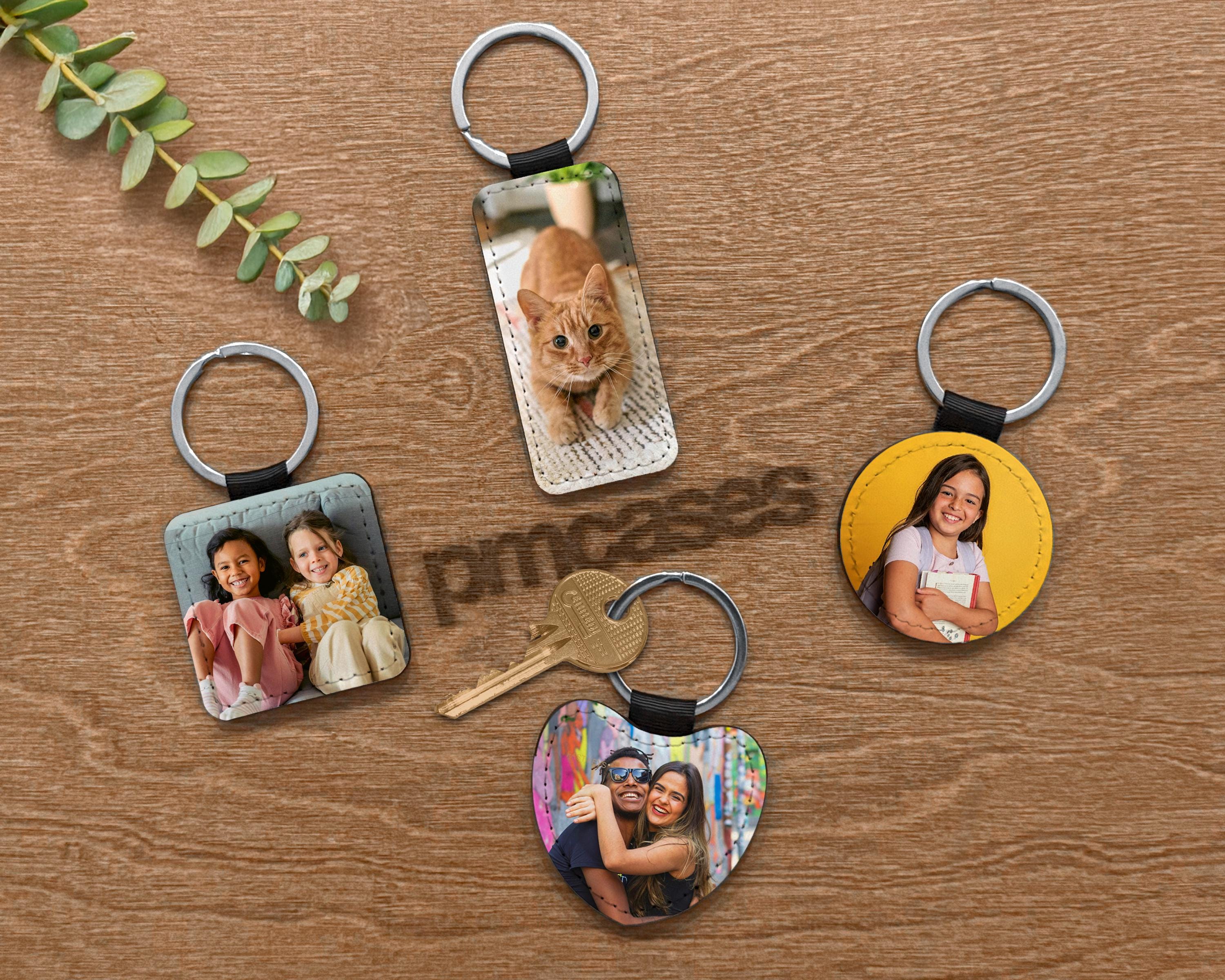 Abuela Keychain - The Best Abuela In The World Belongs To Me, Engraved - Foto 3