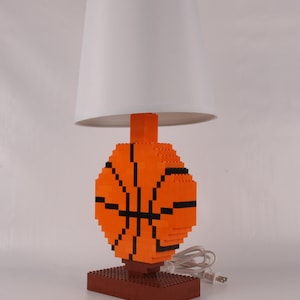 Basketball Lampe aus LEGO-Elementen®