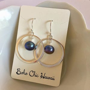 Sterling Silver Dangle Black Fresh Water Pearl Hoops, Contemporary hoop earrings with freshwater pearl