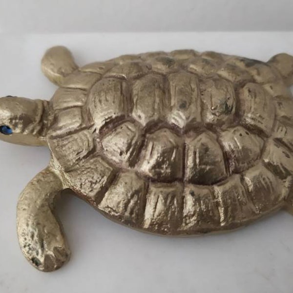 Tortue coulée en bronze