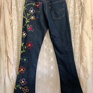 Vintage Women's Levi's / Orange Tab / High Waisted Jeans / 70s Bell Bottom Jeans / 32 X 36 image 4