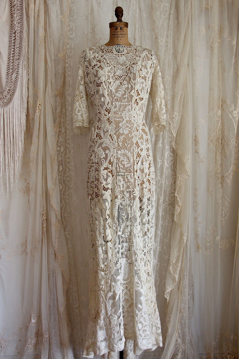 Breathtaking Elaborate Antique Lace Wedding Gown / Museum / image 0